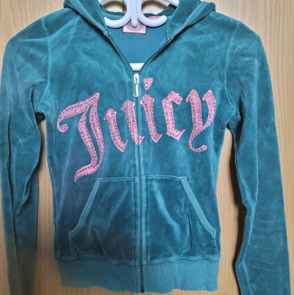 Very comfortable Juicy Couture tops with hoodies
